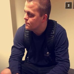 Meet your Posher, Zachary