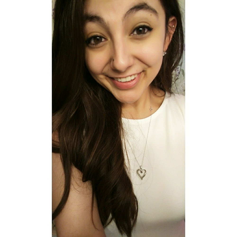 Meet your Posher, Liz