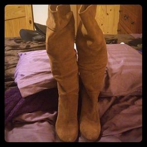 Arturo Chiang Brown Suede Boots