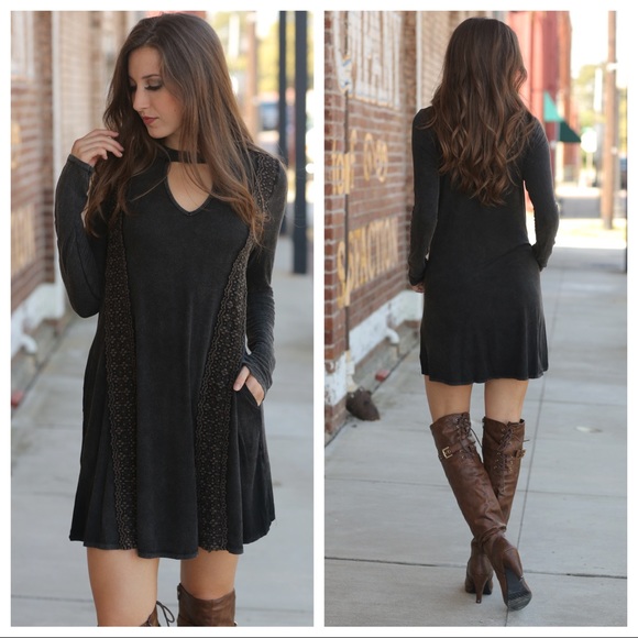 ✨LAST✨Charcoal Vintage Wash Lace Inset Dress - Picture 3 of 6