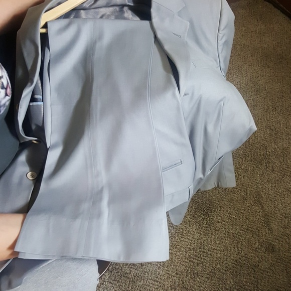 Men suit - Picture 6 of 8