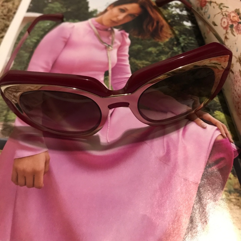 Dolce & Gabbana Burgundy Red Gold Sunnies NWOT - Picture 2 of 5