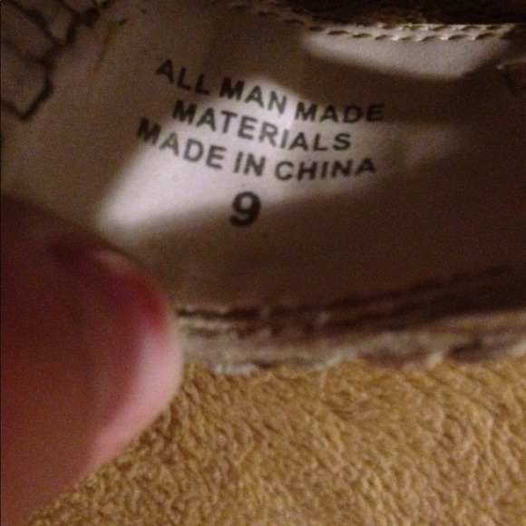 Fun & Flirty Wedges - Picture 4 of 4