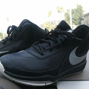 Youth nike basketball shoes