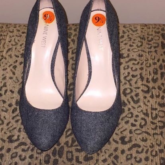 Nine West Herringbone Pumps - Picture 1 of 3