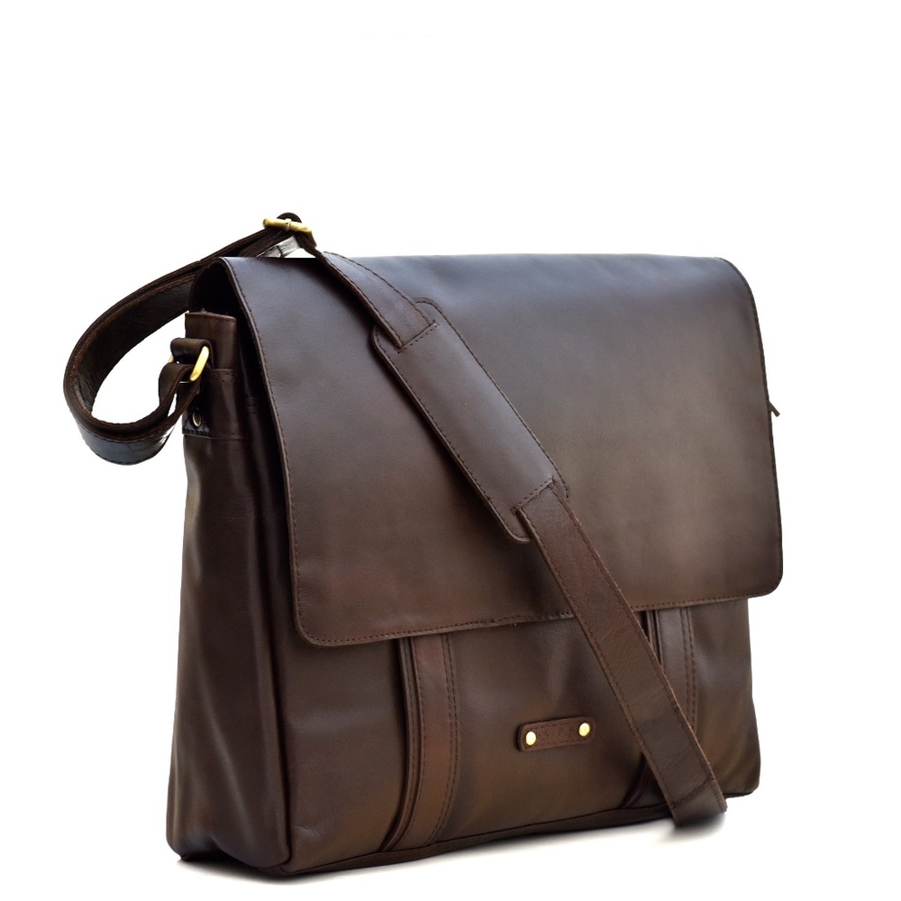 392005 Messenger Bag in Dark Brown Leather