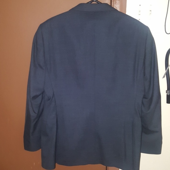 Men suit jacket. - Picture 5 of 8