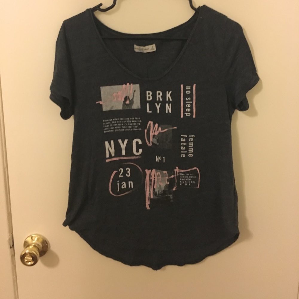 A&F Easy Fit Tee BUNDLE ITEM ONLY