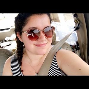 Meet your Posher, Anna