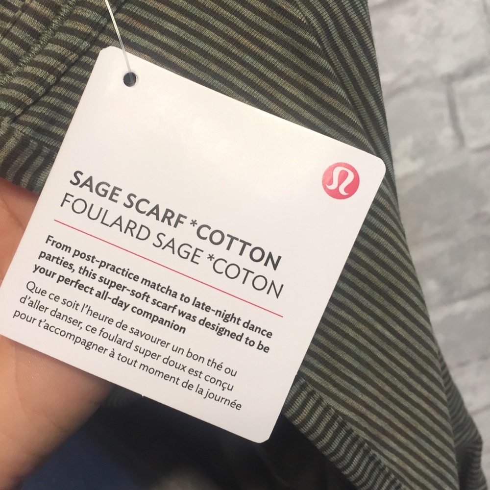 HP!💚Lululemon Sage Scarf Wrap💚 - Picture 6 of 8