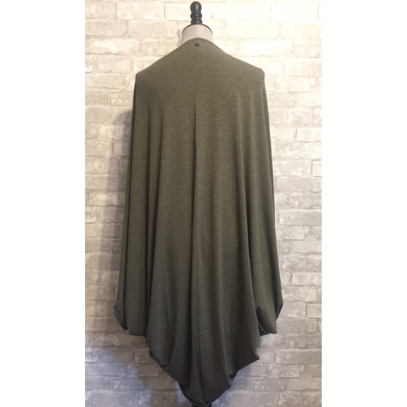 HP!💚Lululemon Sage Scarf Wrap💚 - Picture 2 of 8