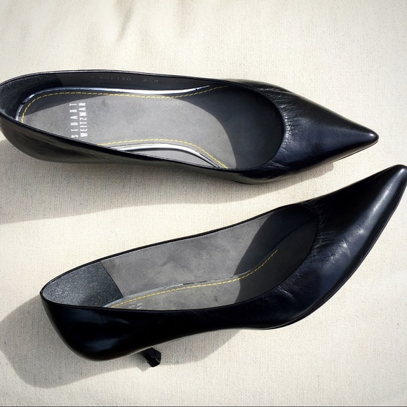Stuart Weitzman Shoes - Stuart Weitzman Classic Black Kitten Heel Pump