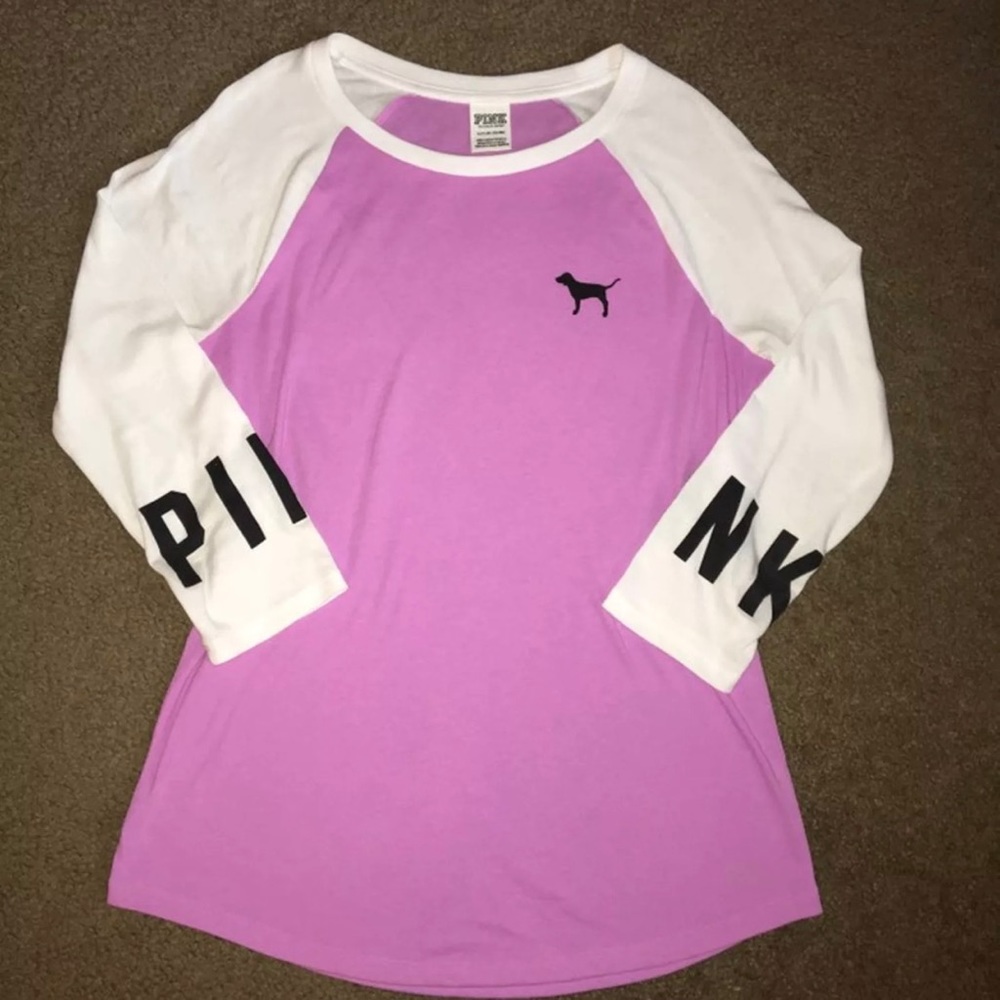 💖Just showing... VS PINK baseball tees💖