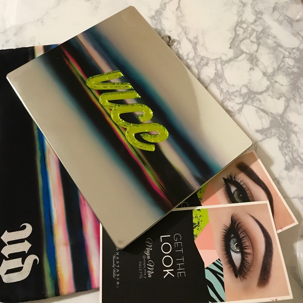 Urban Decay VICE Eyeshadow Palette