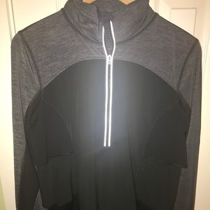 Lululemon half zip pullover