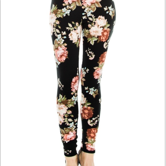 1 LEFT! Gorgeous Floral Leggings - Picture 3 of 3