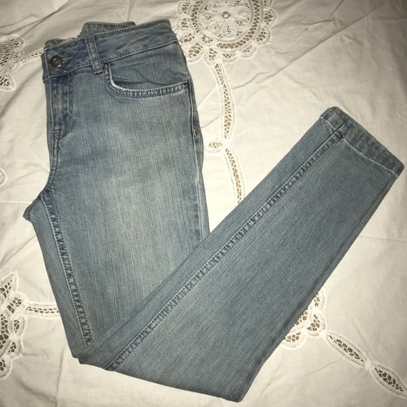 Zara Basic Skinny Jeans - Picture 2 of 4