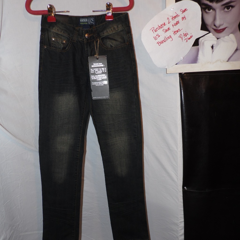 Jeans 👖 Sale🎉 $5..Be Someone Jean 3/4