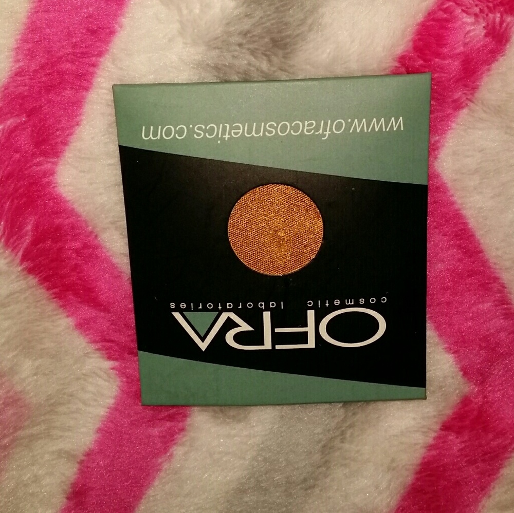 OFRA eyeshadow