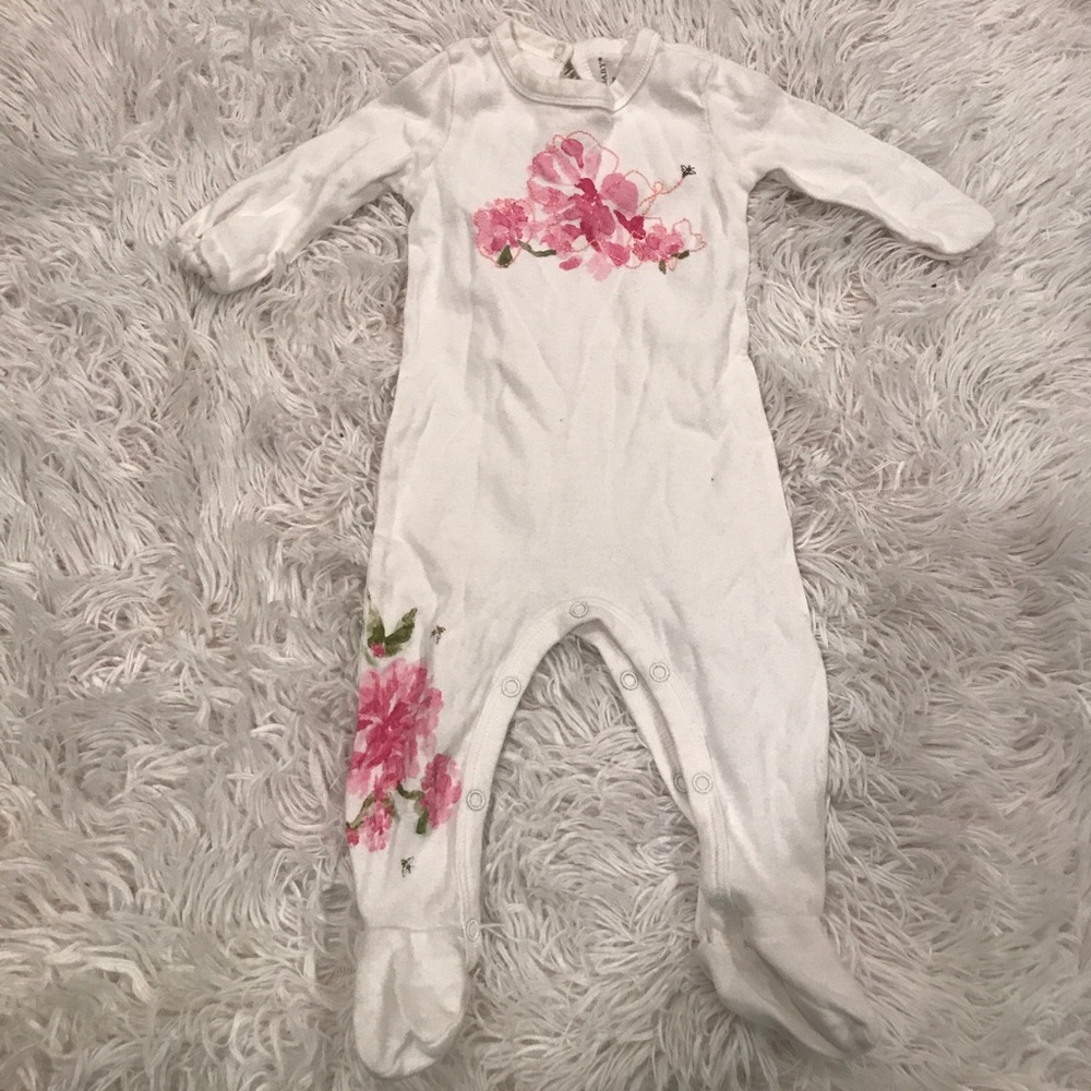 Burt's bees floral onesie 🌸