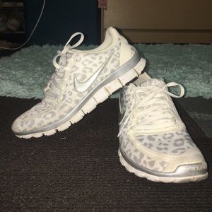 Nike Free Run 5.0 White Leopard Print
