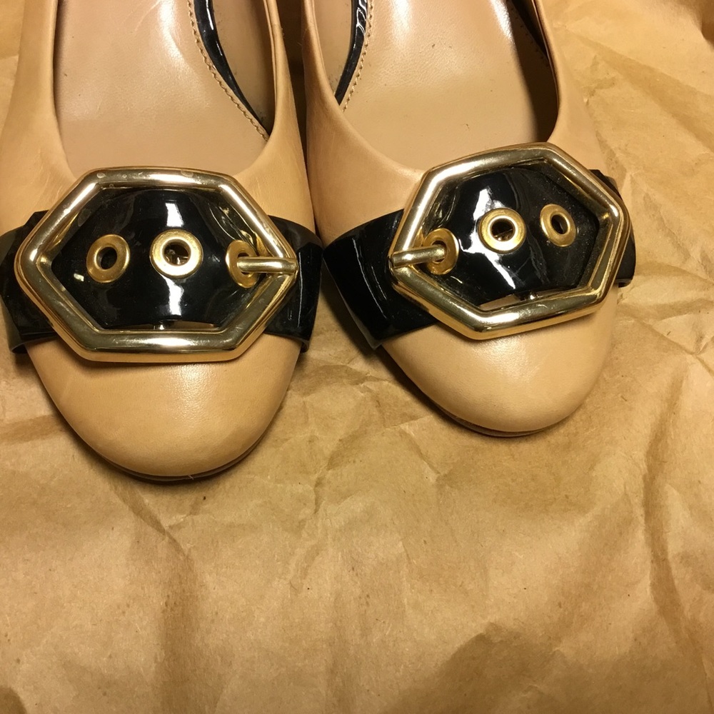 Classic Pumps - Picture 2 of 3