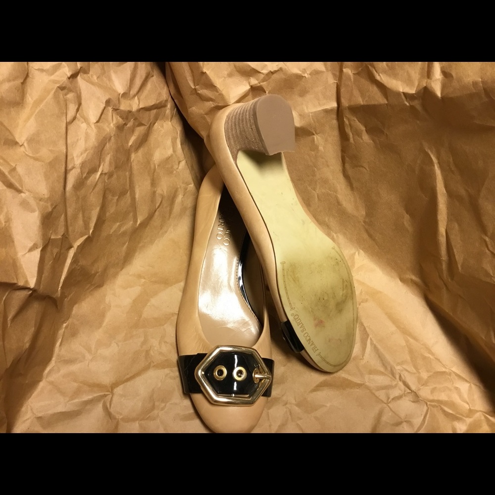 Classic Pumps - Picture 3 of 3