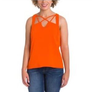 ✨ NWT Skies are Blue Barb Strappy Blouse ✨