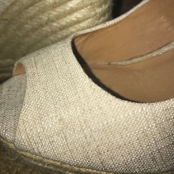 Coach Wedges - Picture 3 of 3