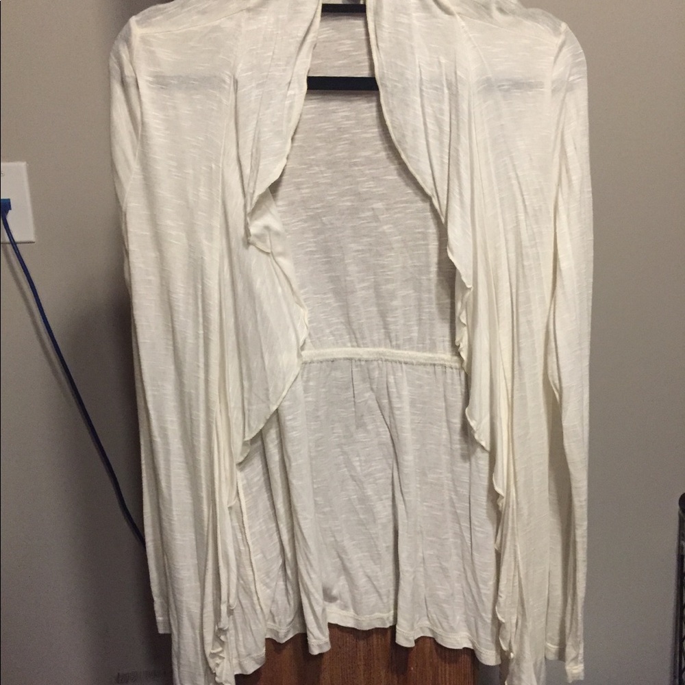 White, light weight sweater/ cover up