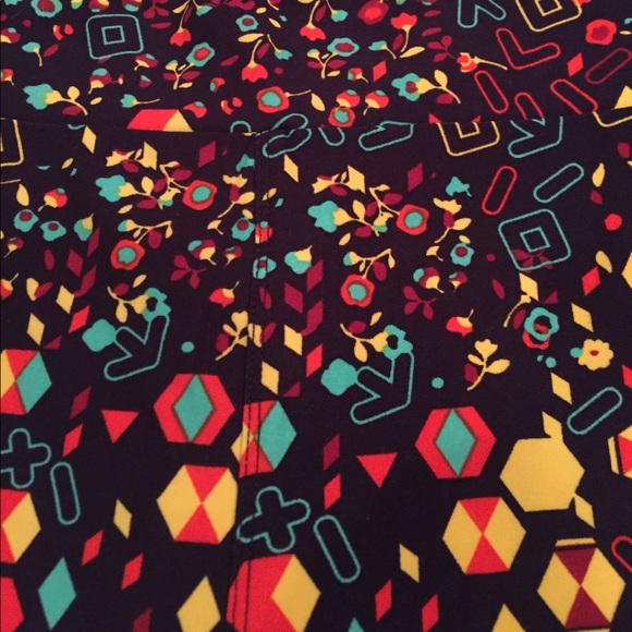 Lularoe OS leggings - Picture 2 of 3