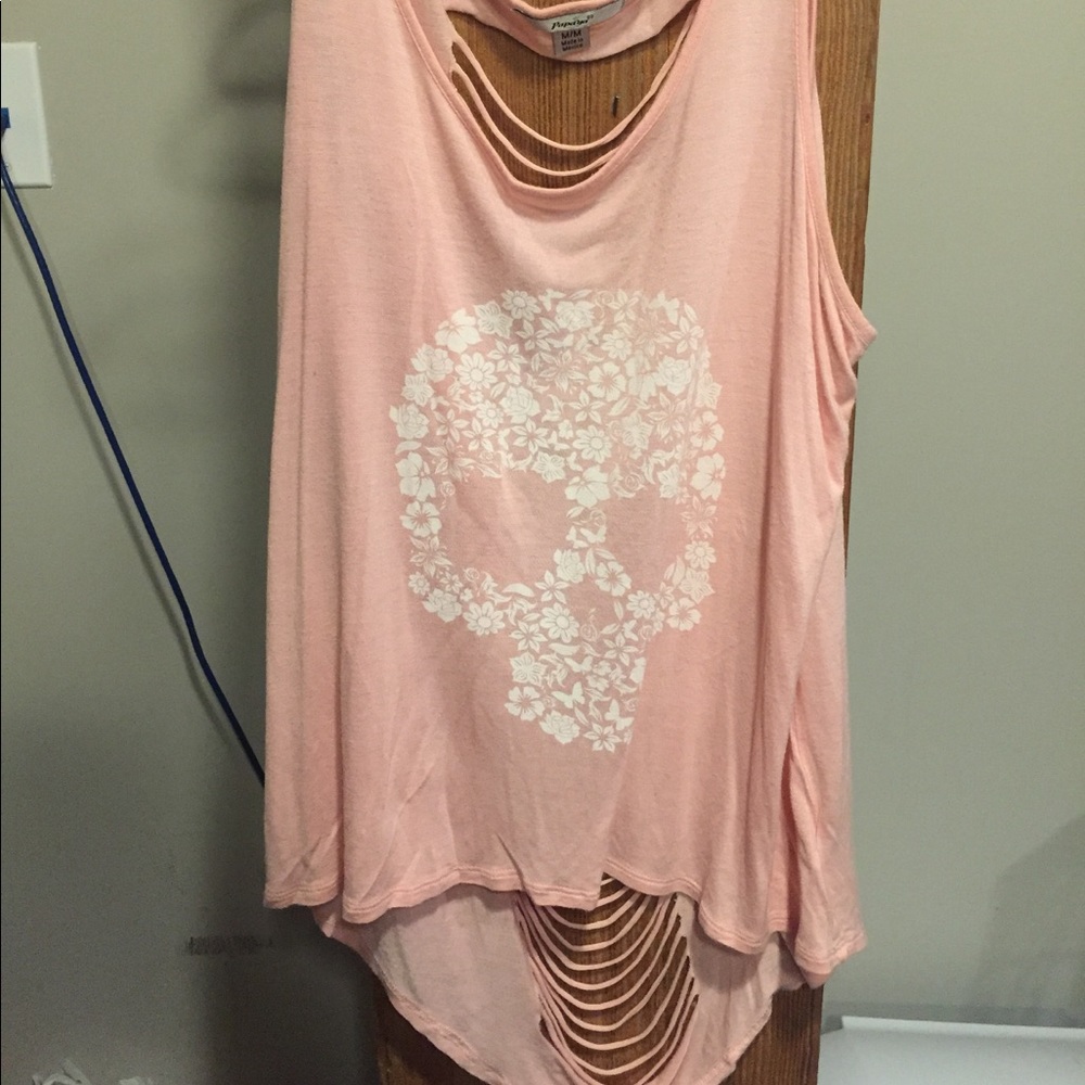 Pink skull tank