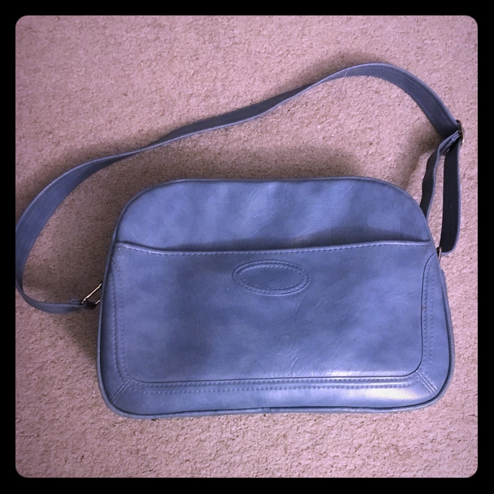 Vintage travel/overnight bag - great condition!