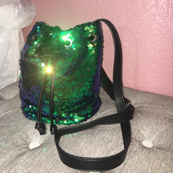 Handbags - Mermaid secrets bucket bag