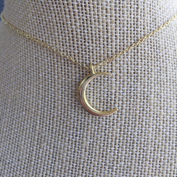 Last 1! 🌟Gold Moon Choker Necklace - Picture 2 of 3