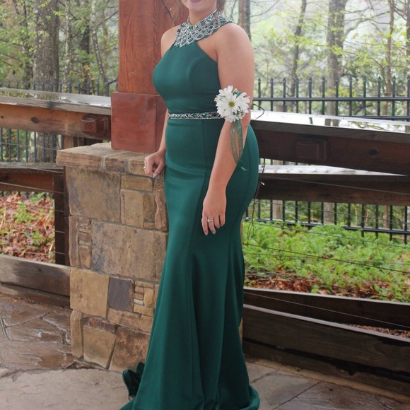 Prom dress - Picture 3 of 3
