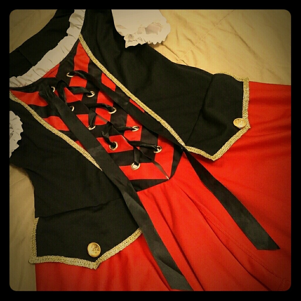 Pirate wench costume ..Sexy! not slutty :)