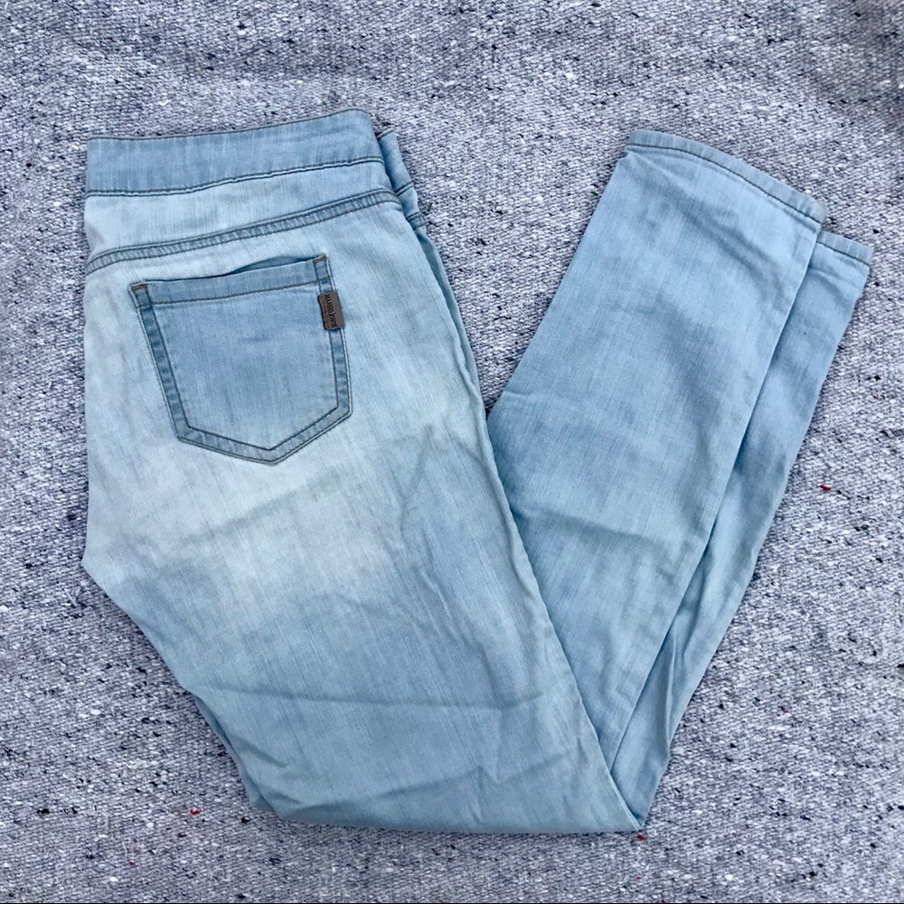 Thin light wash skinny jeans