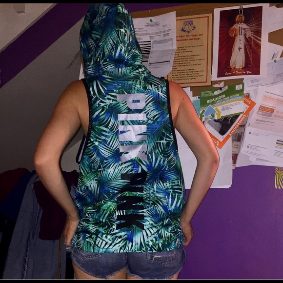 LN tropical Anorak Sz XS/S - Picture 2 of 3