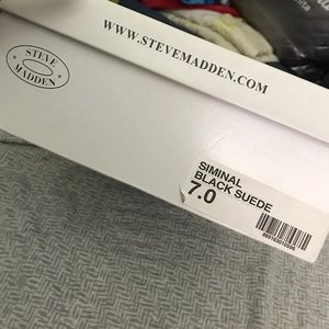 Size 7 Steve Madden Siminal Black Suade heels