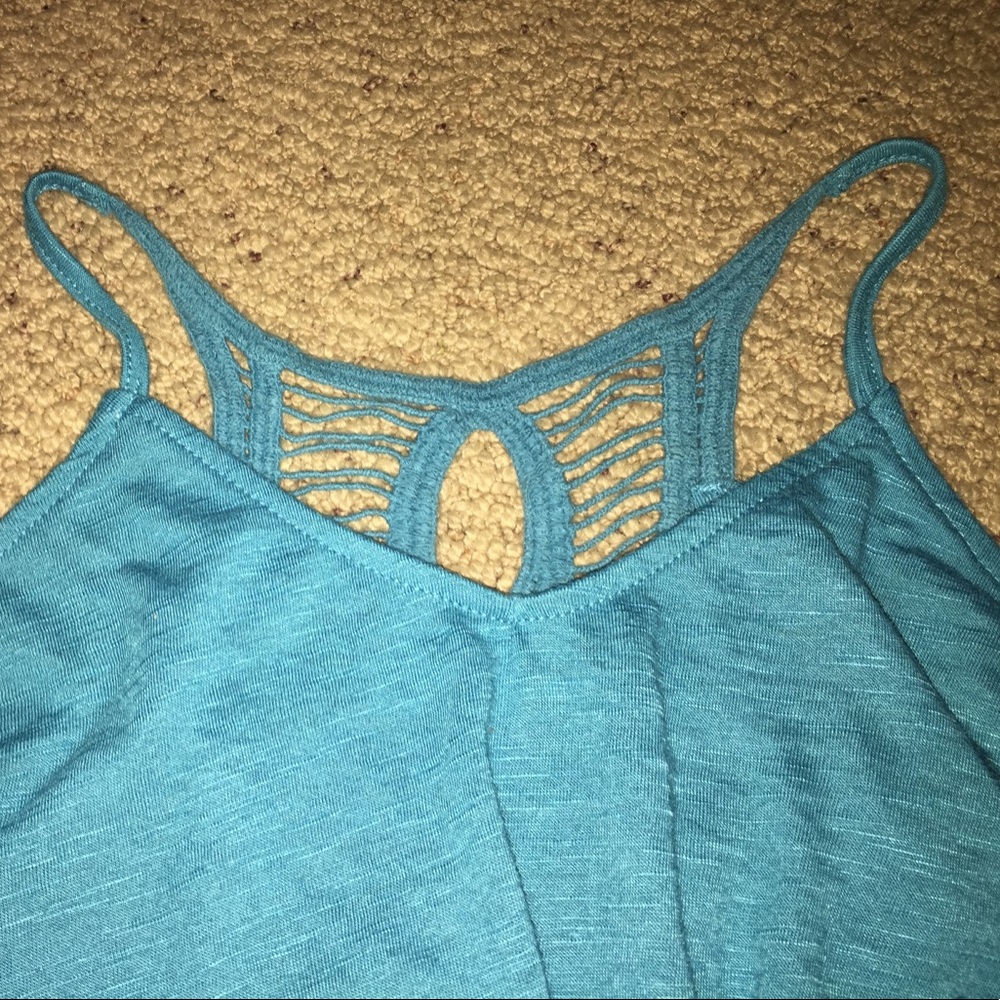 Blue tank top - Picture 2 of 3