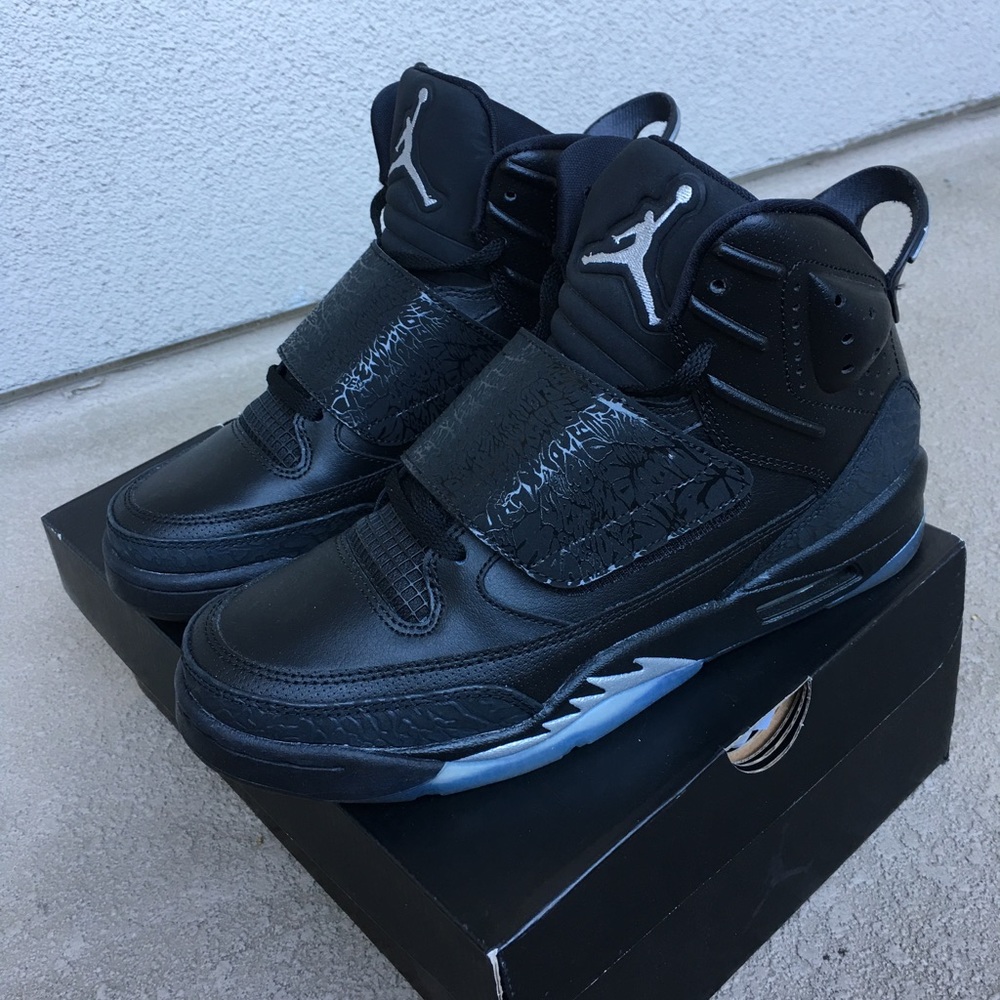 JORDAN SON OF MARS - BLACK -LIKE NEW!