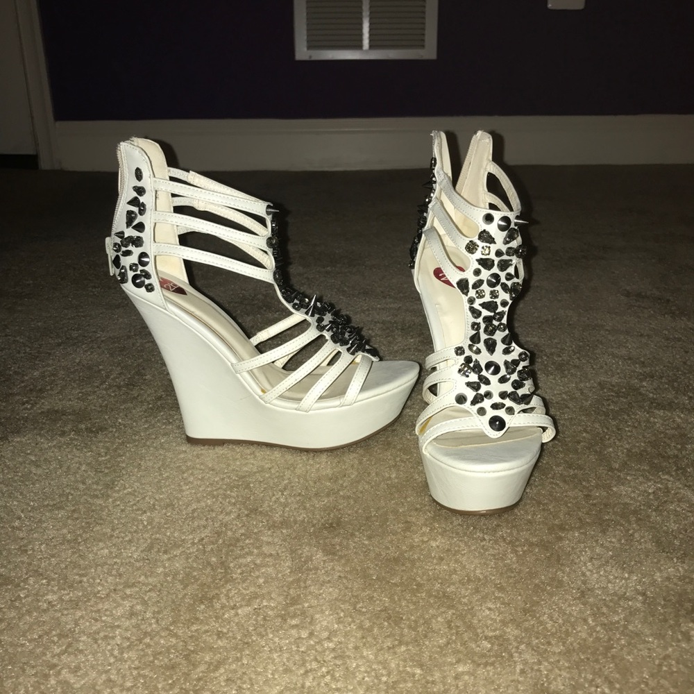 2B Bebe White Studded Rockstar Wedges