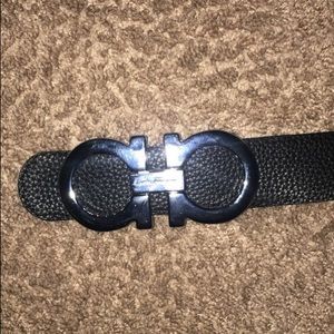 Feragamo belt sizes 33-35