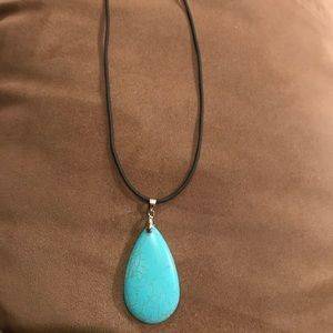 Large teardrop pendant necklace from Bahamas- NEW