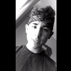 Meet your Posher, Johnny