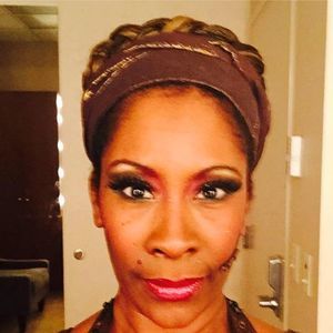 Meet your Posher, Deidre