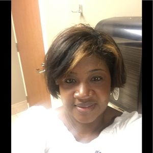 Meet your Posher, Kendra