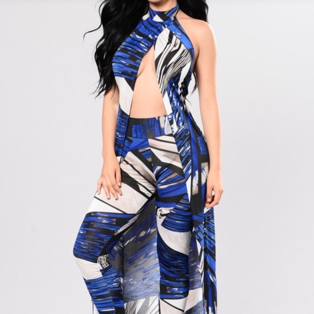 Chic & Trendy Cover Up in Royal Blue