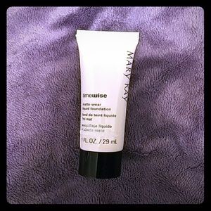 timewise matte wear liquid foundation Beige 5